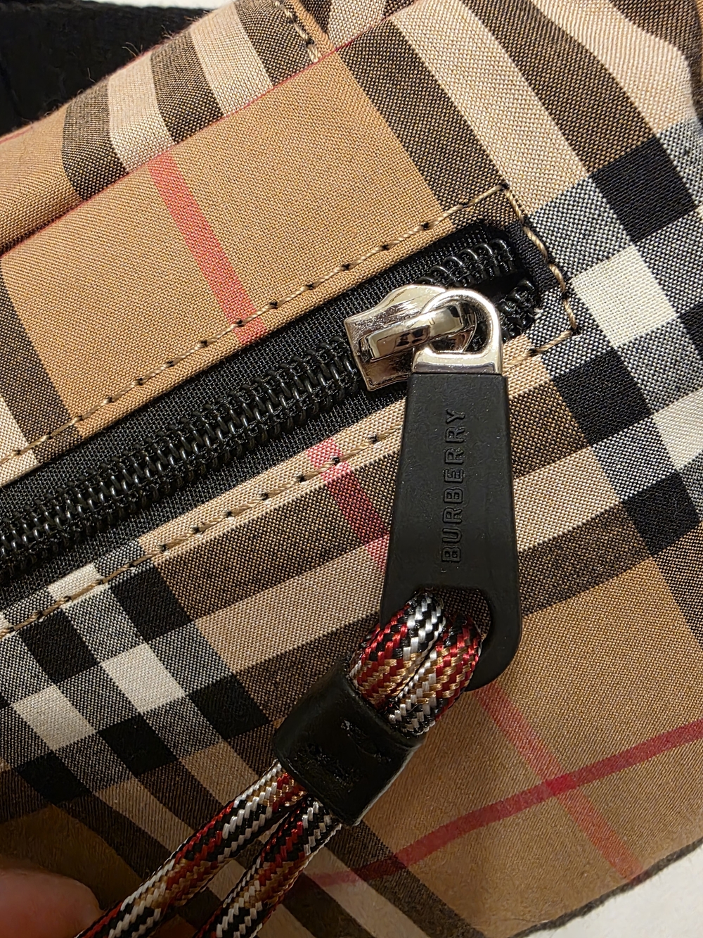 VIP Only Bought From Italy Never Been Used.Burberry Beige Nova Check Belt Bag - Picture 7 of 13